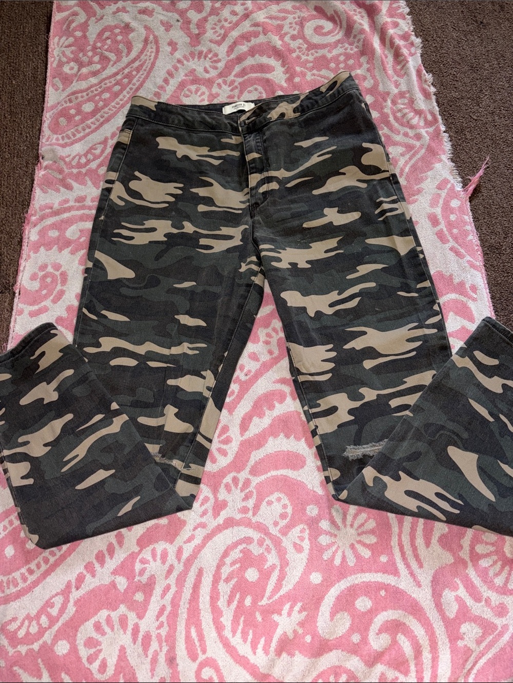 Forever 21 Women's Camo Straight Leg Pants in Black and Tan